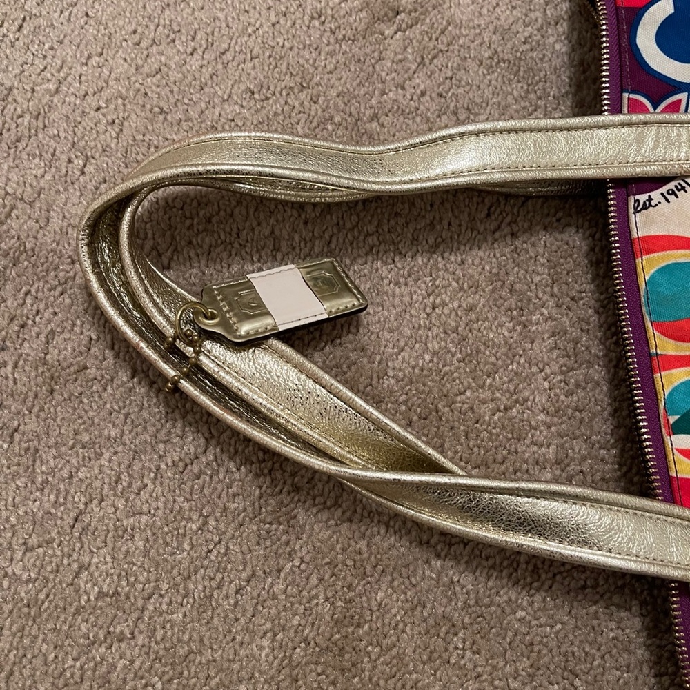 Coach Purse!!! - Picture 2 of 6